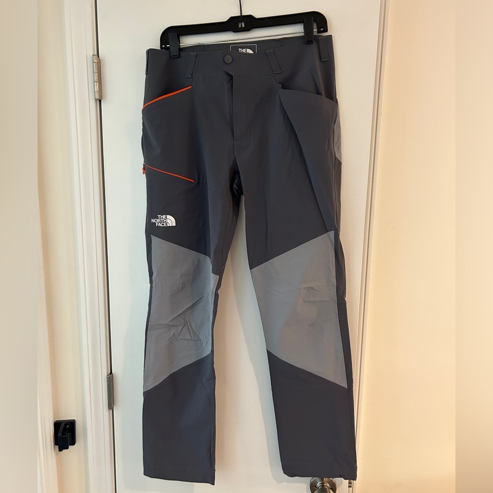 North Face Hiking Pants 32